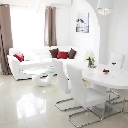 Apartment Nera *