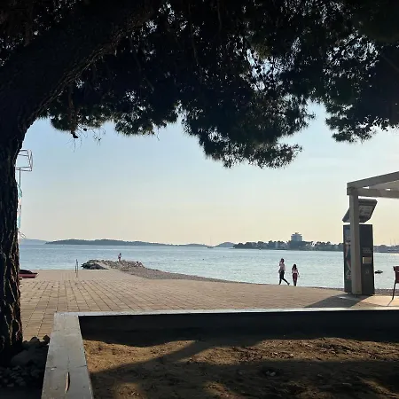 Nera Διαμέρισμα *