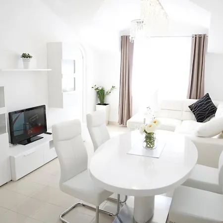 Apartment Nera *