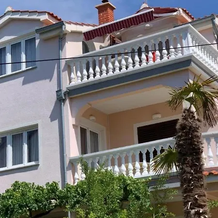 Nera Apartment *